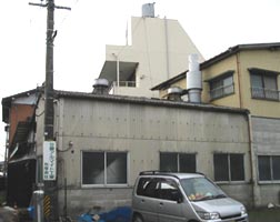 �J���A���}�C�g�H�ƗL�����